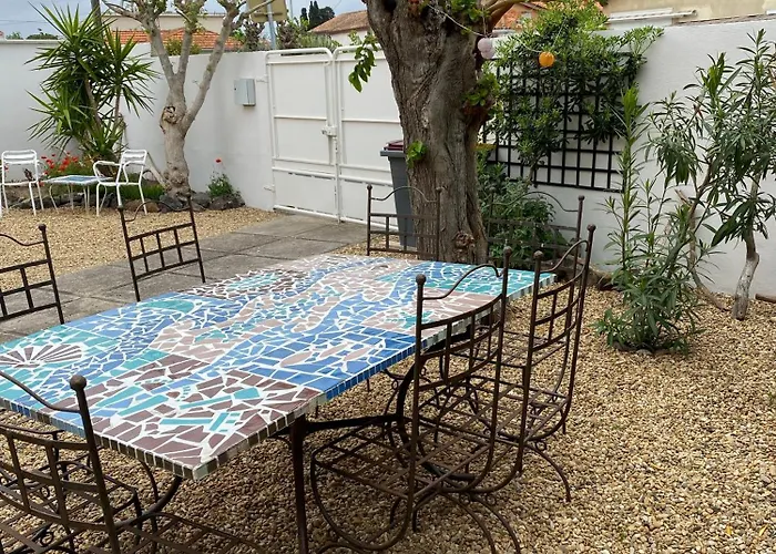 Дом отдыха Typique *